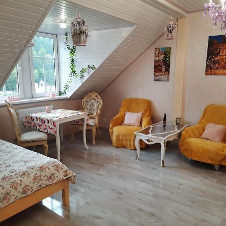 Appartement Fantasy à Karlovy Vary Extérieur photo