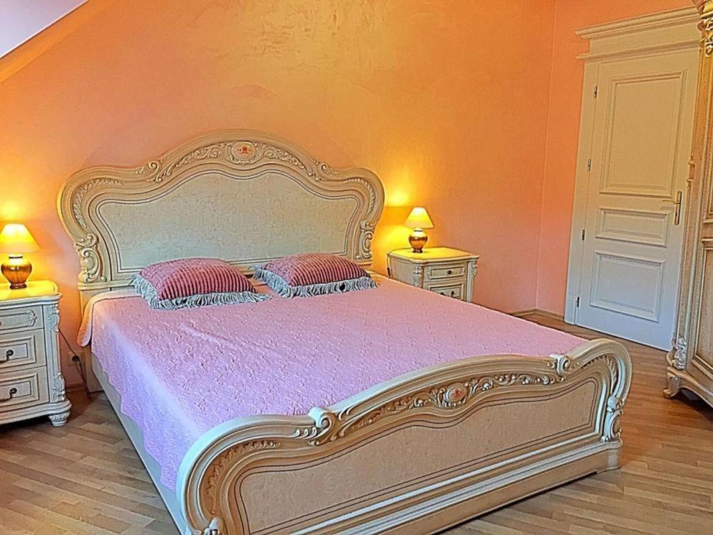 Appartement Fantasy à Karlovy Vary Extérieur photo