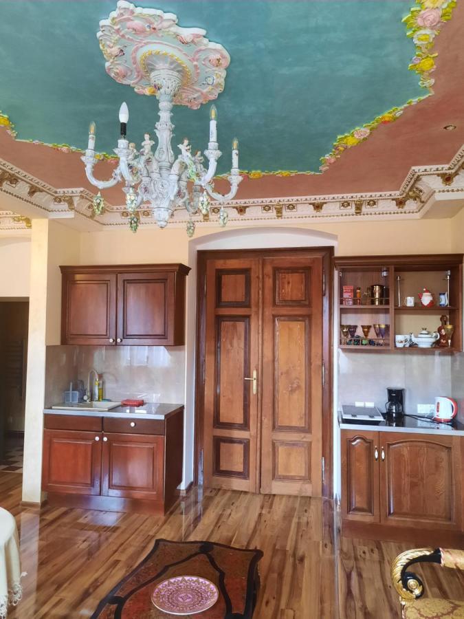 Appartement Fantasy à Karlovy Vary Extérieur photo